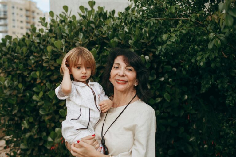 cómo saber si tu familiar mayor necesita ayuda en casa guía para familias – Cuidado con Alma